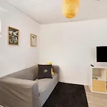 Prestigegoldresidence 1 - Old Town * Гимарайнш