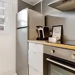 Prestigegoldresidence 1 - Old Town Апартаменты *