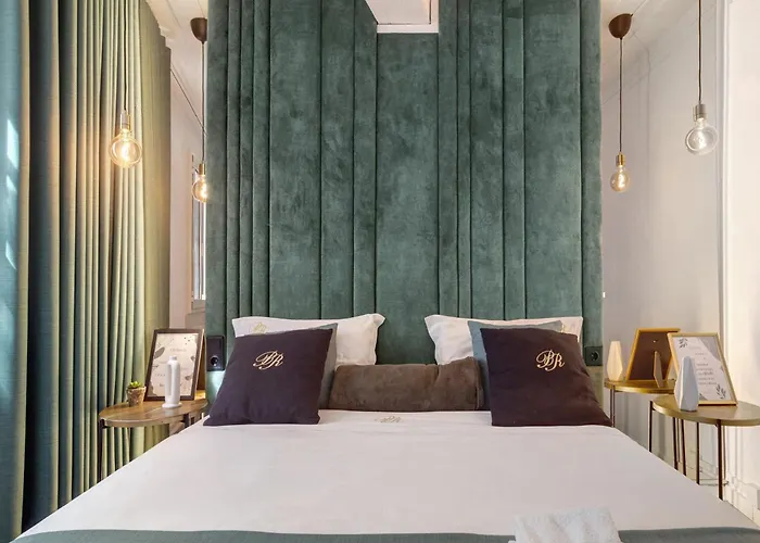 Prestigegoldresidence 1 - Old Town 吉马良斯